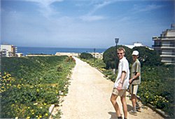 Joost en Arthur op de stadswal van Heraklion